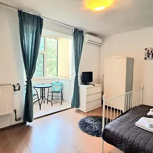 Inchiriez Garsoniera In Regim Hotelier Unirii Βουκουρέστι